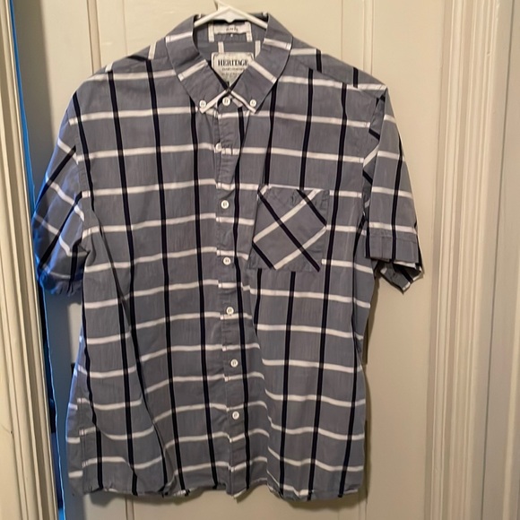 Men’s short sleeve button up shirt - Picture 1 of 7